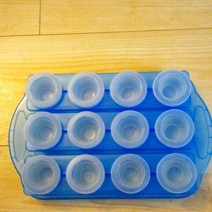 Plastic mold for ice